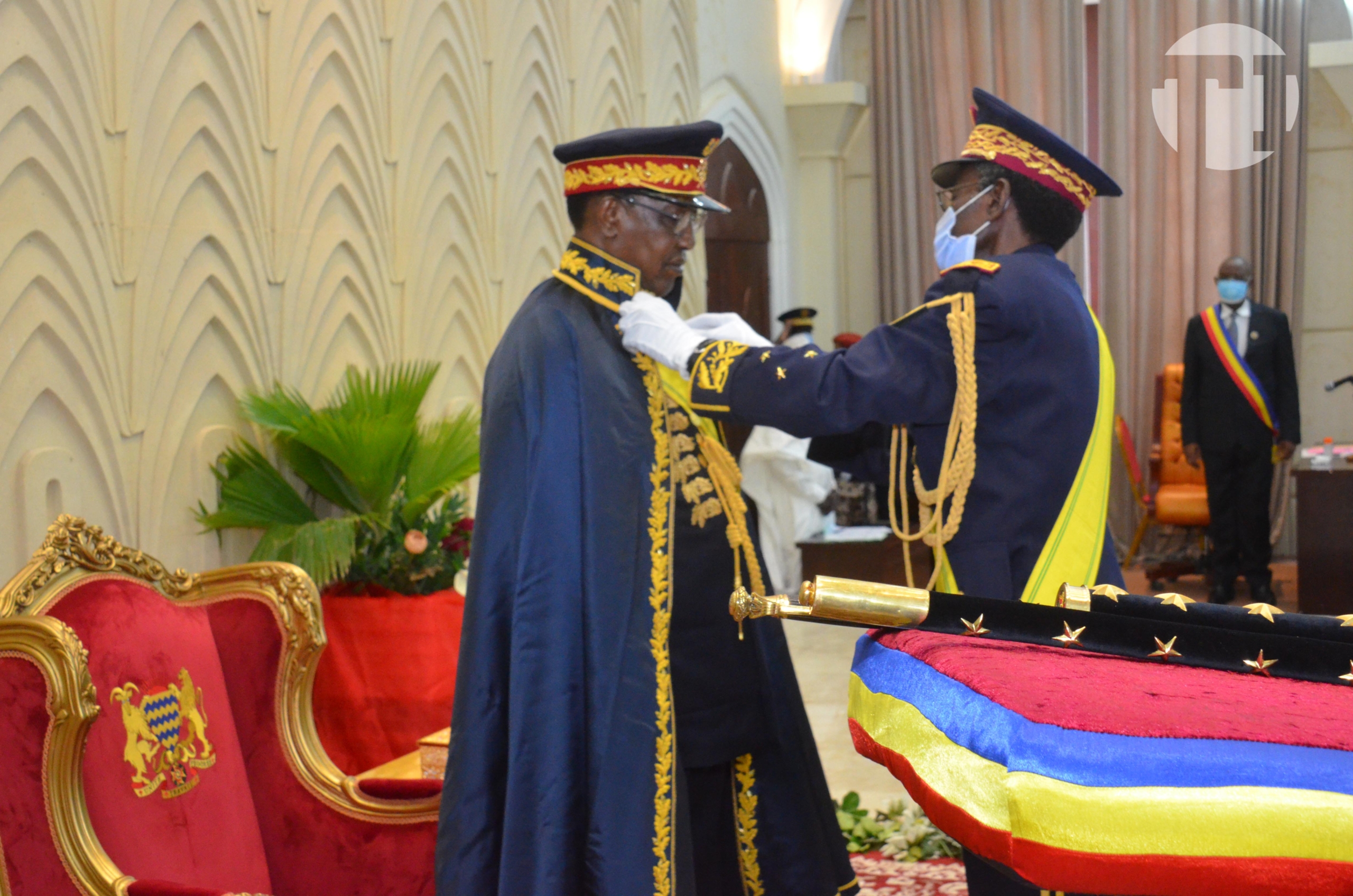 Tchad Le Titre De Marechal Decerne A Idriss Deby Le Jour Des 60 Ans De L Independance Convergence Guinee