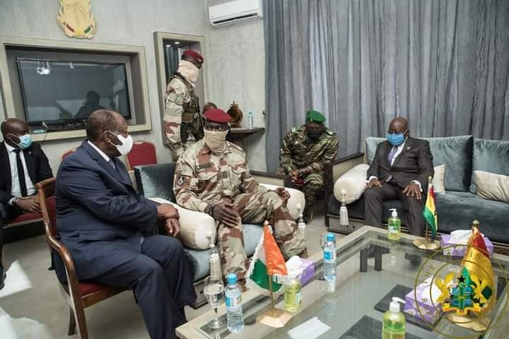 Mission de la CEDEAO à Conakry: Alassane Ouattara et Nana Akufo rencontrent Alpha Condé