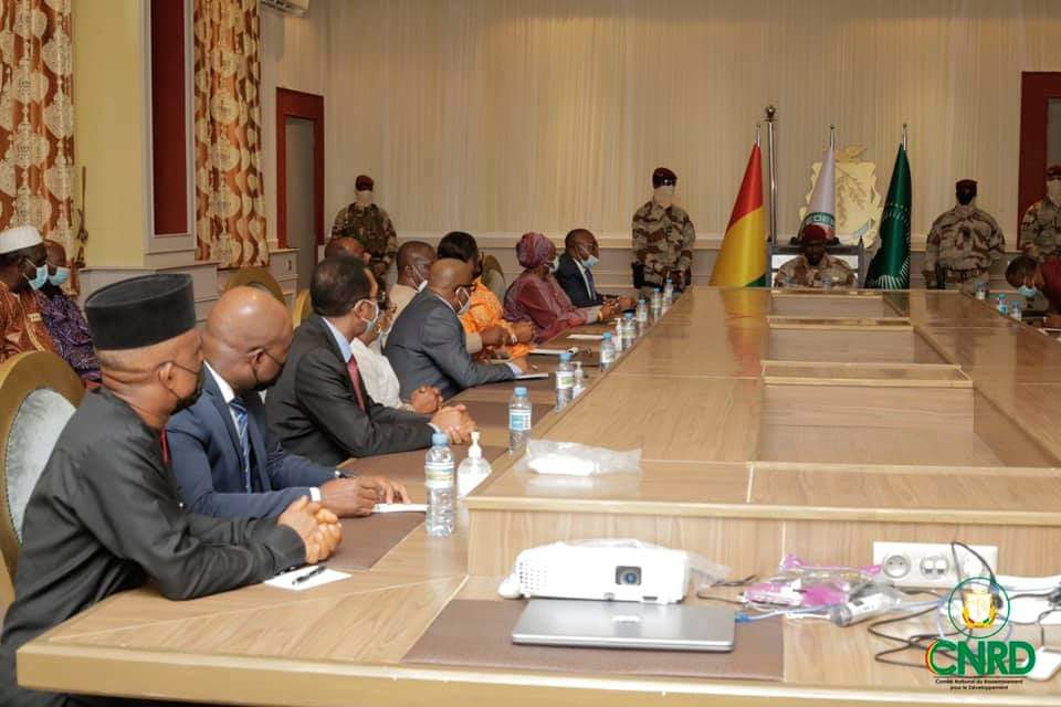 Guinée: le Colonel Doumbouya a rencontré les diplomates et représentants de la Cédéao