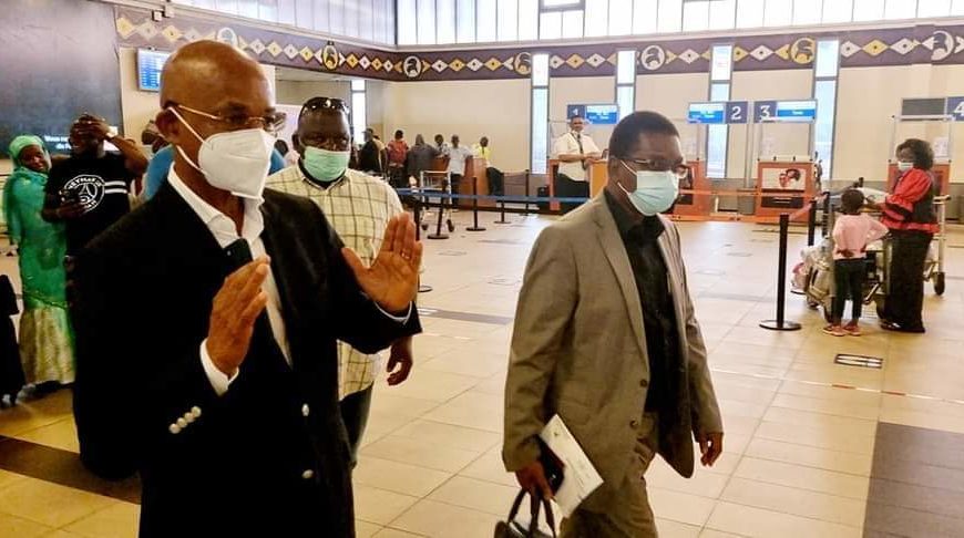 Cellou Dalein: l&rsquo;opposant quitte Conakry apres un an d&rsquo;interdiction de sortie du pays