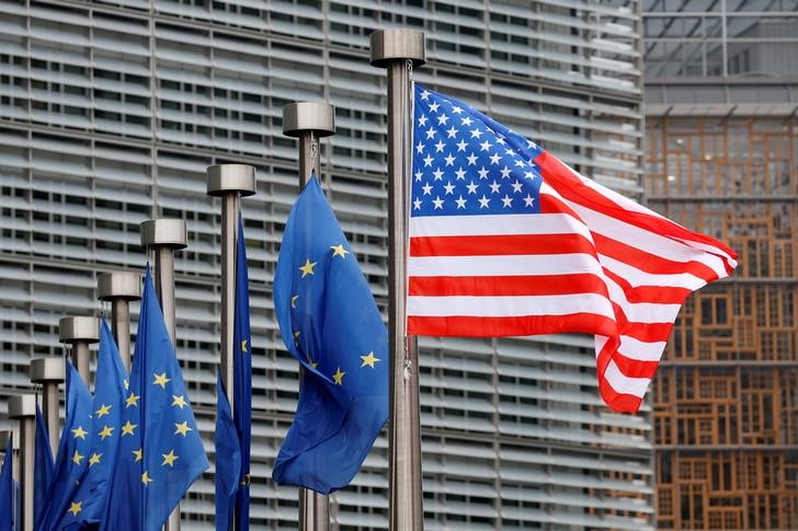 Taux de 15 %, exemptions… Ce que l&rsquo;on sait de l&rsquo;accord commercial entre l&rsquo;UE et les États-Unis