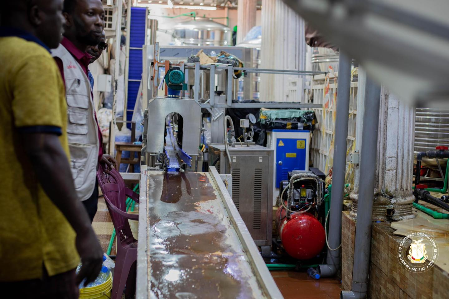 Industries non conformes : le gouvernement intensifie la traque et verrouille toute réouverture sans mise aux normes