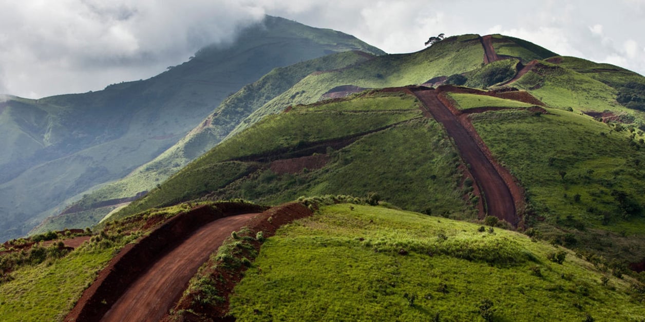 Simandou, du gisement au mégaprojet: genèse et transition vers le Programme Simandou 2040 (Par Dr Adama Guilavogui)