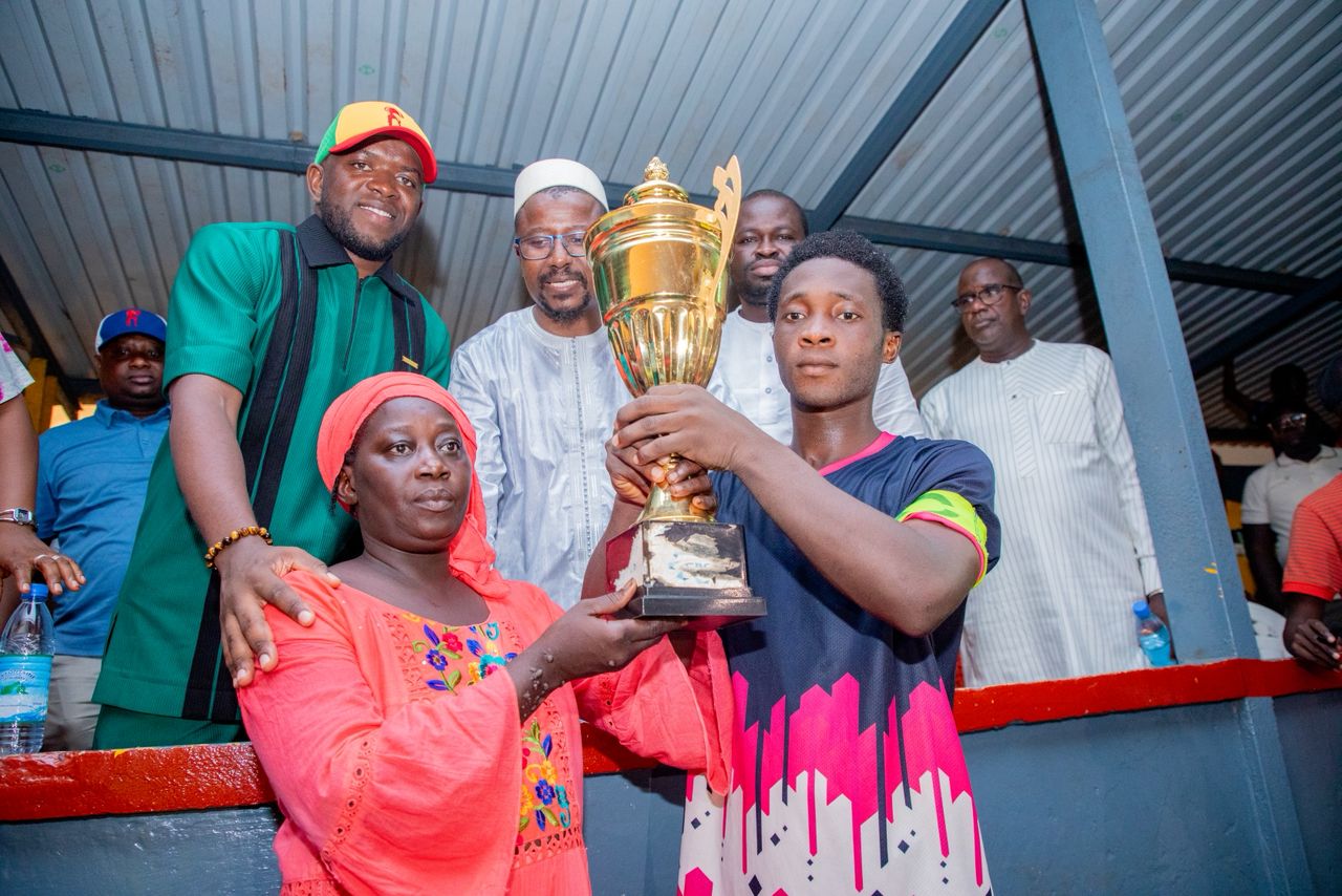 Tournoi U16 de Boké : Tombola triomphe face à Batafon et s’adjuge le trophée Abdoulaye Keita