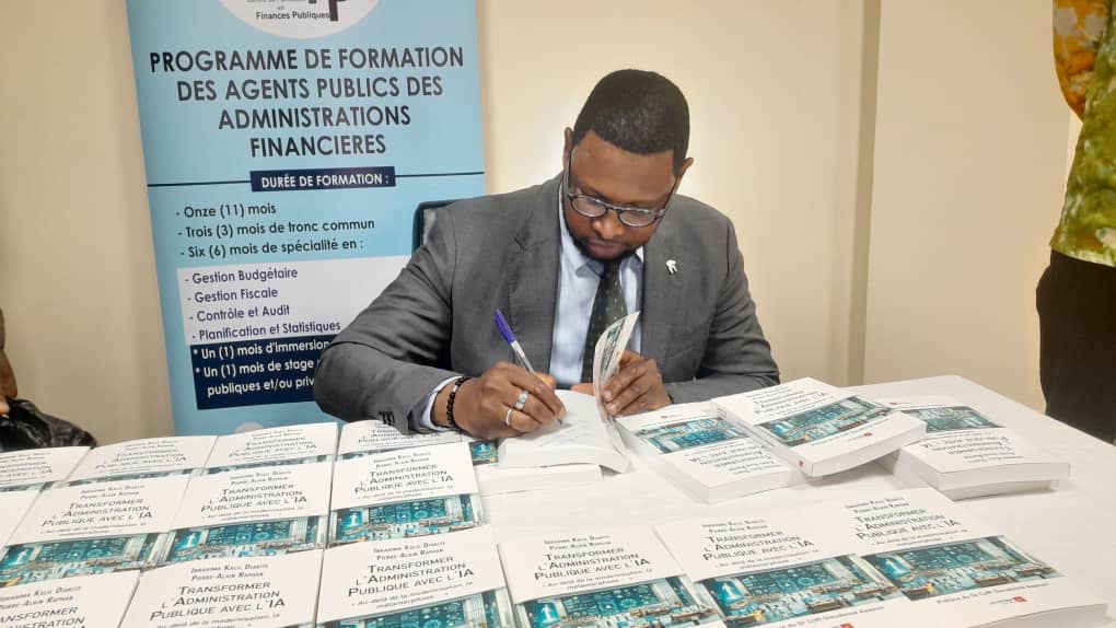 Littérature : Ibrahima Kalil Diakité signe un essai dédié à l’intelligence artificielle et à la modernisation de l’État