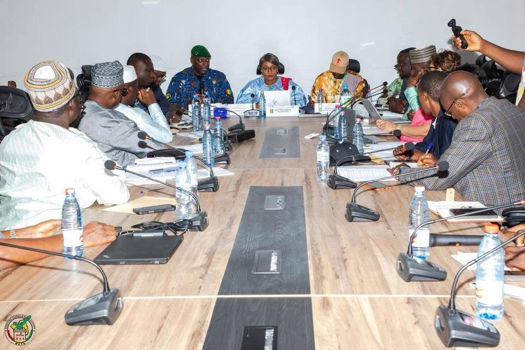 Préparatifs de la présidentielle 2025 : échanges entre la DGE et les candidats en lice…