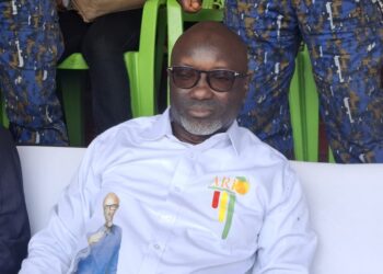 Résultats provisoires : Mohamed Nabé reconnaît la victoire de Mamadi Doumbouya…