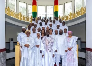 Dernière minute : Bah Oury présente la démission de son gouvernement au Chef de l’État (officiel)