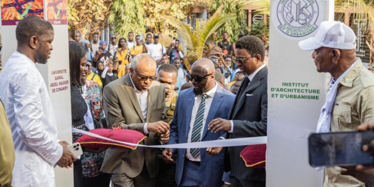 Renforcement des infrastructures universitaires : l’IOAM et l’ISAU inaugurés à Conakry