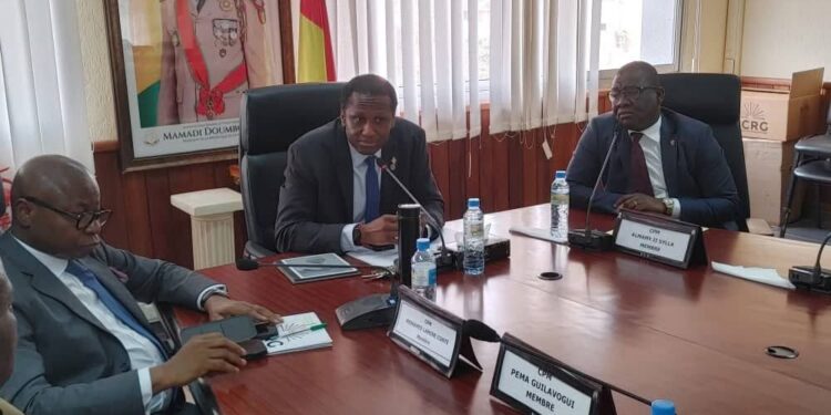 Politique monétaire : la BCRG examine une étude sur l’inflation sous-jacente