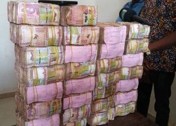 Guinée : le gouvernement rejette l’idée d’une crise de liquidité…