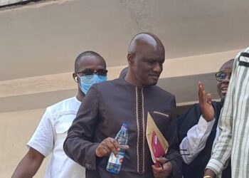 Maison centrale de Coronthie : l’ex-ministre Ibrahima Kourouma remis en liberté après sa relaxe en appel