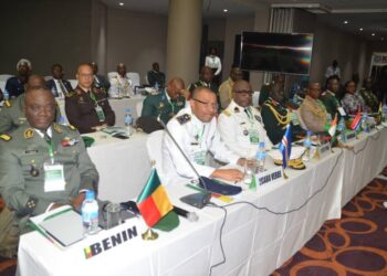 Terrorisme : la CEDEAO réactive sa force en attente de près de 2000 soldats…