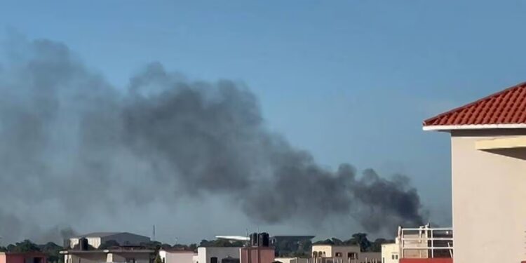 Mali : combats en cours à Bamako et à travers le pays entre l&rsquo;armée et des « groupes terroristes »