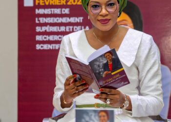 Littérature : Dre Diaka Sidibé retrace son parcours dans un premier ouvrage