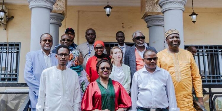 Une délégation de l&rsquo;OIF rencontre l’Alliance UMP-GMD au lendemain des élections…