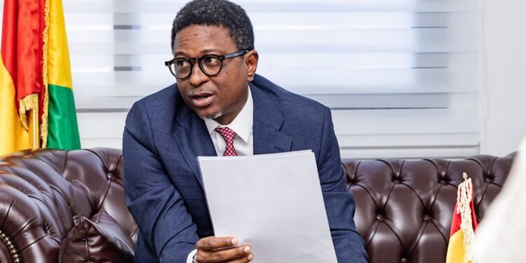 Examens nationaux 2026 : pourquoi le ministre Alpha Bacar Barry a suspendu plusieurs cadres de l’éducation ?