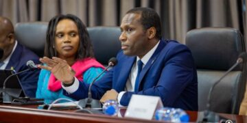Monnaie unique de la CEDEAO : pourquoi la Guinée choisit d’attendre ?