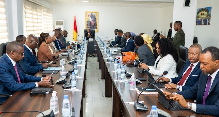 Accord Guinée–FMI de 425 millions de dollars : le pool économique du Gouvernement face à la presse ce mardi